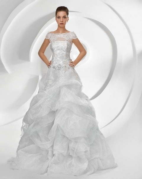 Свадебное платье 405. Силуэт Пышное. Цвет Белый / Молочный. Вид 3