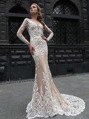 Свадебное платье Dominga. Силуэт Рыбка. Цвет Айвори / Капучино. Вид 1