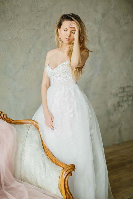 Свадебное платье Сlara. Силуэт Прямое. Цвет Белый / Молочный. Вид 1