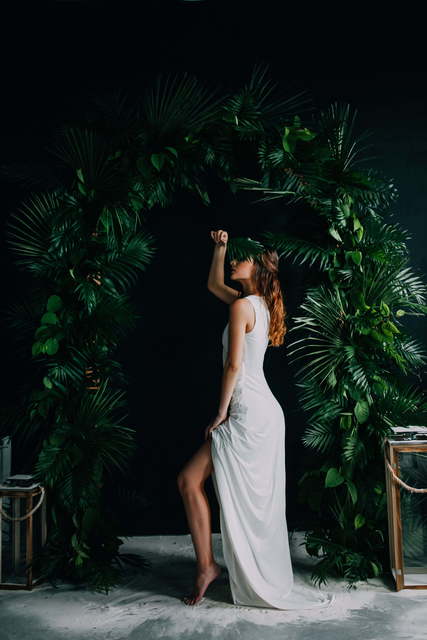 Свадебное платье Tory. Силуэт Прямое. Цвет Белый / Молочный. Вид 2