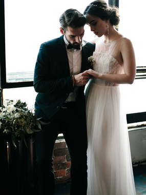 Свадебное платье Taya. Силуэт Прямое. Цвет Белый / Молочный. Вид 1