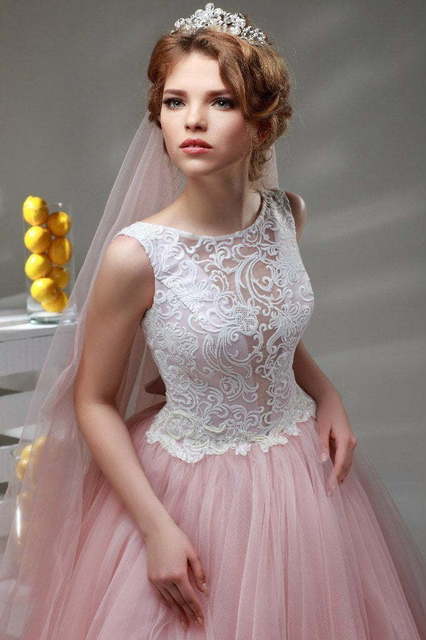 Свадебное платье Казимира. Силуэт Пышное. Цвет оттенки Розового. Вид 4