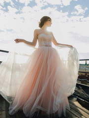 Свадебное платье Прованс. Силуэт Прямое. Цвет Персик / Оранжевый, оттенки Розового. Вид 1