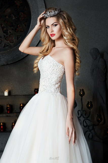 Свадебное платье Лея. Силуэт Пышное. Цвет Белый / Молочный. Вид 2