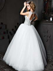 Свадебное платье Келли 1. Силуэт Пышное. Цвет Белый / Молочный. Вид 2