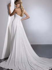 Свадебное платье Garland. Силуэт Греческий. Цвет Белый / Молочный. Вид 2