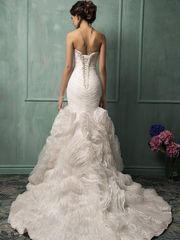 Свадебное платье Lorenza. Силуэт Рыбка. Цвет Айвори / Капучино. Вид 2