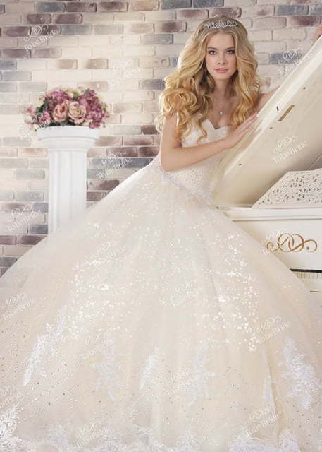 Свадебное платье FC001. Силуэт Пышное. Цвет Айвори / Капучино. Вид 2