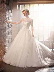 Свадебное платье AZ003. Силуэт Пышное. Цвет Белый / Молочный. Вид 2