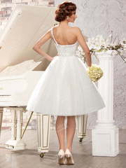 Свадебное платье ME016. Силуэт Пышное. Цвет Белый / Молочный. Вид 2