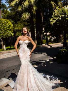 Свадебное платье Bonita. Силуэт Рыбка. Цвет Айвори / Капучино, Персик / Оранжевый. Вид 1