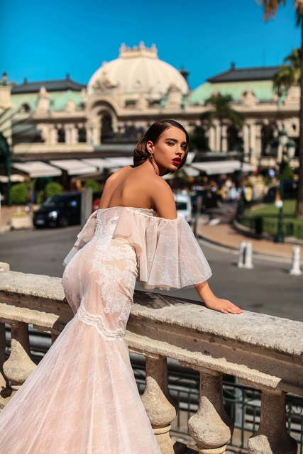 Свадебное платье Bonita. Силуэт Рыбка. Цвет Айвори / Капучино, Персик / Оранжевый. Вид 6