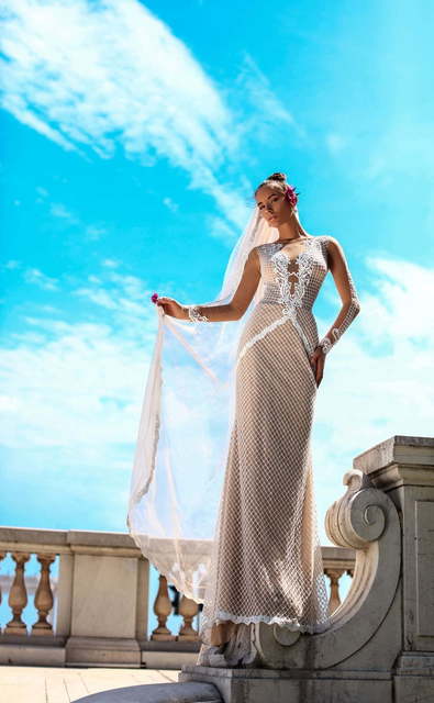 Свадебное платье Vidia. Силуэт Рыбка. Цвет Айвори / Капучино. Вид 3