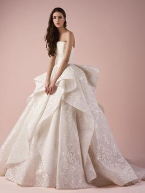 Свадебное платье 3268. Силуэт Пышное. Цвет Айвори / Капучино. Вид 1