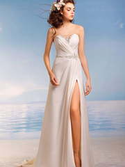 Свадебное платье Азора. Силуэт Прямое. Цвет Айвори / Капучино. Вид 1