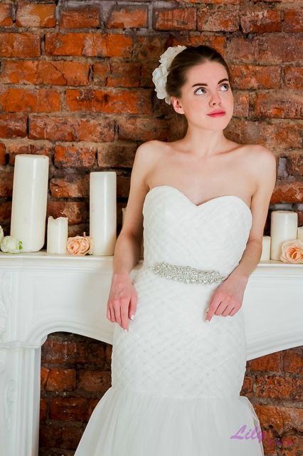 Свадебное платье 2011. Силуэт Рыбка. Цвет Белый / Молочный. Вид 3