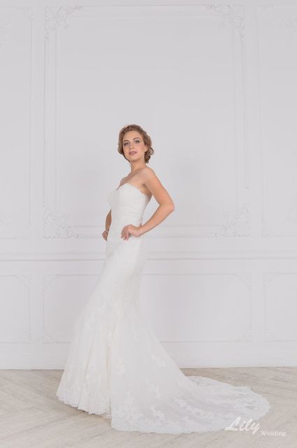 Свадебное платье 2030. Силуэт Рыбка, Прямое. Цвет Белый / Молочный. Вид 2