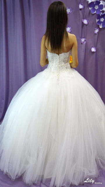 Свадебное платье 2038. Силуэт Пышное. Цвет Айвори / Капучино, Белый / Молочный. Вид 2