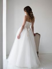 Свадебное платье 2047. Силуэт Пышное. Цвет Белый / Молочный. Вид 2