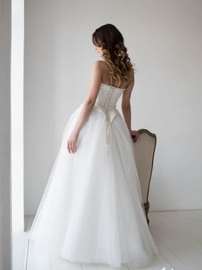 Свадебное платье 2047. Силуэт Пышное. Цвет Белый / Молочный. Вид 2