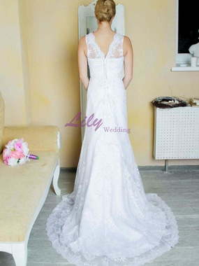 Свадебное платье 2100. Силуэт Прямое. Цвет Белый / Молочный. Вид 2