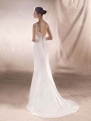 Свадебное платье Saturn. Силуэт Рыбка. Цвет Белый / Молочный. Вид 2