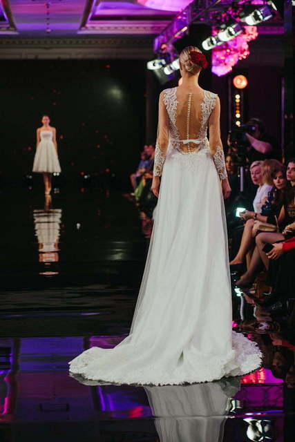 Свадебное платье Antonella. Силуэт Прямое. Цвет Айвори / Капучино, Белый / Молочный. Вид 2