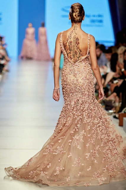 Свадебное платье Bella. Силуэт Рыбка. Цвет Айвори / Капучино. Вид 2