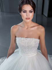 Свадебное платье Adel. Силуэт Пышное. Цвет Белый / Молочный. Вид 2