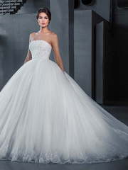 Свадебное платье Adelina. Силуэт Пышное. Цвет Белый / Молочный. Вид 1