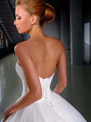 Свадебное платье Dona. Силуэт Пышное. Цвет Белый / Молочный. Вид 2