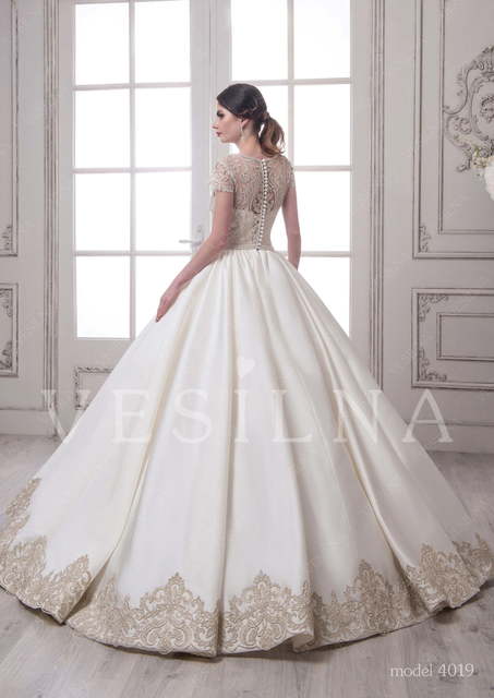 Свадебное платье 4019. Силуэт Пышное. Цвет Айвори / Капучино, Белый / Молочный. Вид 2