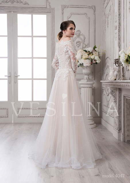 Свадебное платье 4047. Силуэт Прямое. Цвет Белый / Молочный, оттенки Розового. Вид 2