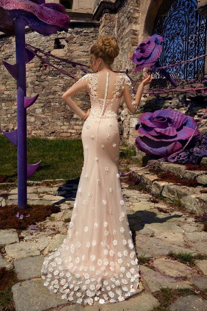 Свадебное платье Gina. Силуэт Рыбка, Прямое. Цвет Айвори / Капучино, Персик / Оранжевый, оттенки Розового. Вид 2