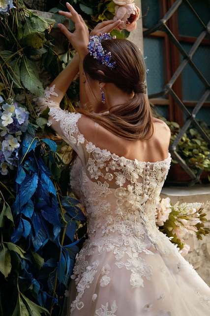 Свадебное платье Сита. Силуэт Пышное. Цвет Айвори / Капучино. Вид 2