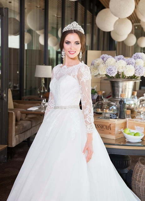 Свадебное платье Karolina. Силуэт Пышное. Цвет Белый / Молочный. Вид 3