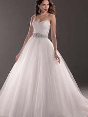 Свадебное платье M032. Силуэт Пышное. Цвет Белый / Молочный. Вид 1