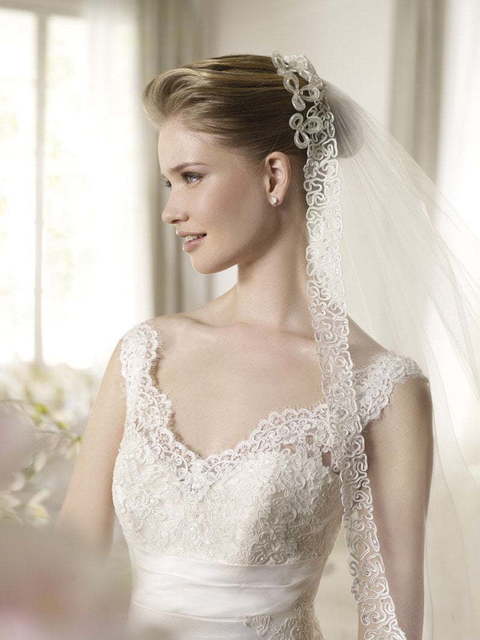 Свадебное платье Altamira. Силуэт Рыбка, Прямое. Цвет Айвори / Капучино, Белый / Молочный. Вид 3