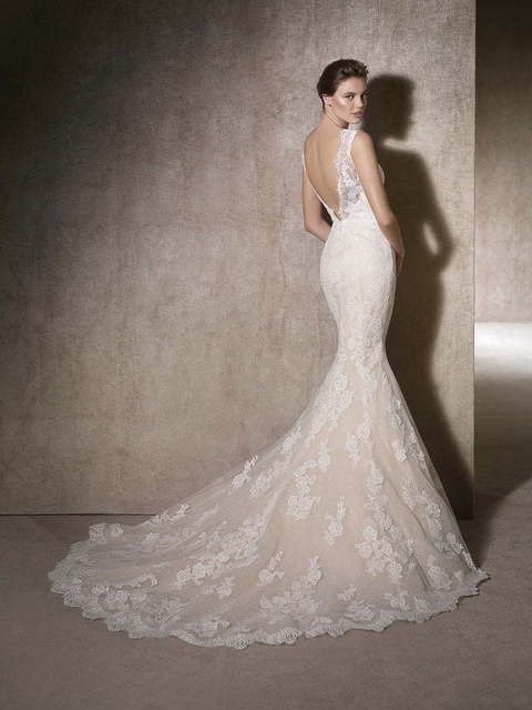 Свадебное платье Moira. Силуэт Рыбка. Цвет Айвори / Капучино, Белый / Молочный. Вид 2