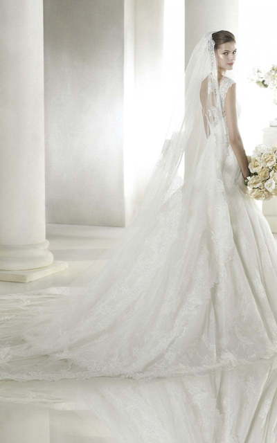 Свадебное платье Saki. Силуэт Рыбка. Цвет Белый / Молочный. Вид 2