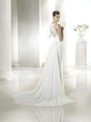 Свадебное платье Saina. Силуэт Прямое. Цвет Белый / Молочный. Вид 2