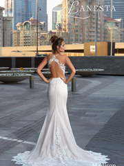 Свадебное платье Madison. Силуэт Прямое, Рыбка. Цвет Белый / Молочный, Айвори / Капучино, оттенки Розового. Вид 2