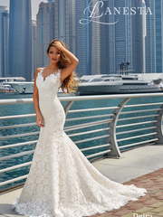 Свадебное платье Deira. Силуэт Рыбка. Цвет Белый / Молочный, Айвори / Капучино. Вид 1