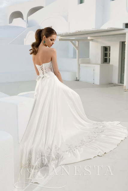 Свадебное платье Bessi. Силуэт Прямое. Цвет Белый / Молочный. Вид 2