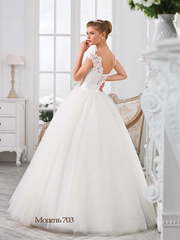 Свадебное платье 703. Силуэт Пышное. Цвет Белый / Молочный. Вид 2