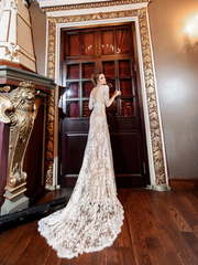 Свадебное платье Avril. Силуэт Прямое, Рыбка. Цвет Белый / Молочный, Айвори / Капучино, Персик / Оранжевый. Вид 2