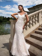 Свадебное платье Elena. Силуэт Рыбка. Цвет Белый / Молочный, оттенки Розового. Вид 1