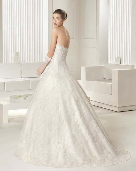 Свадебное платье Selecto. Силуэт Пышное. Цвет Белый / Молочный. Вид 2