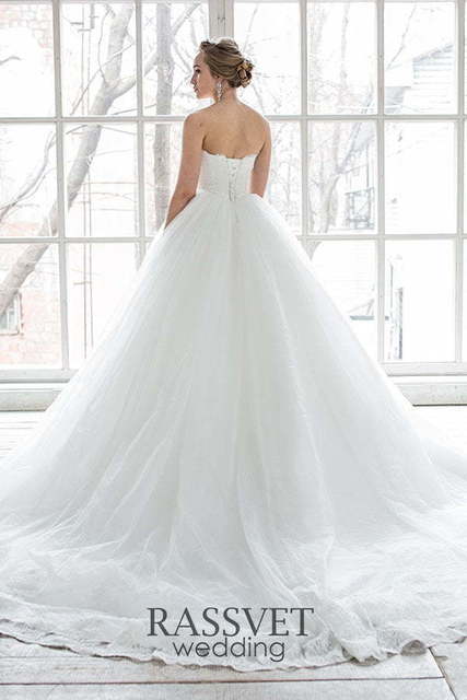 Свадебное платье Антарас. Силуэт Пышное. Цвет Белый / Молочный. Вид 2