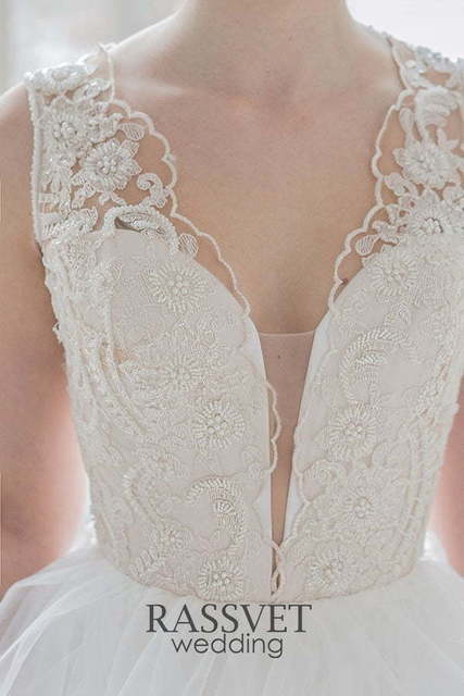 Свадебное платье Аделина. Силуэт Пышное. Цвет Белый / Молочный. Вид 3